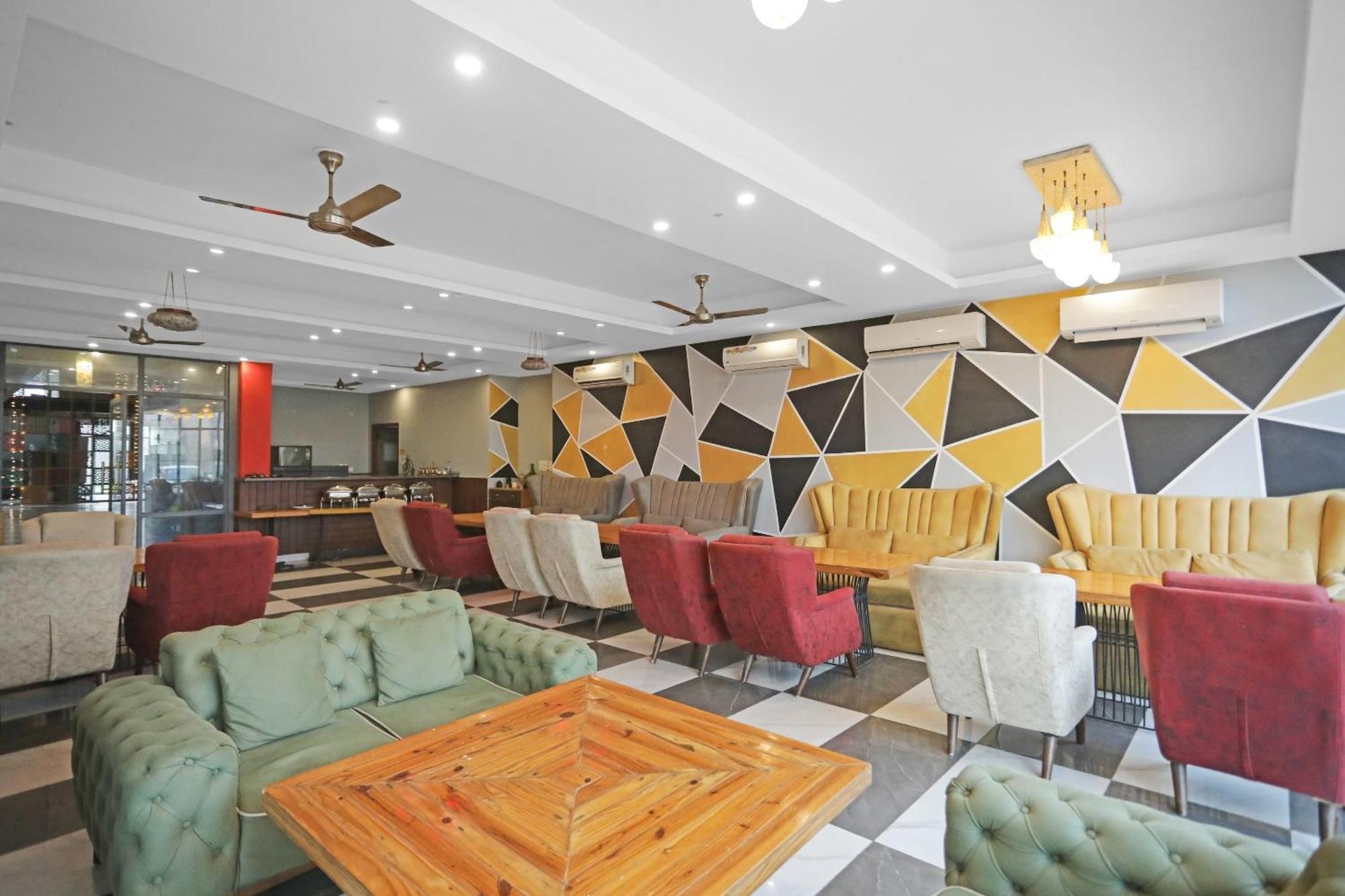 Hotel O Heart Beat Hotel เกรทเตอร์นอยดา ภายนอก รูปภาพ